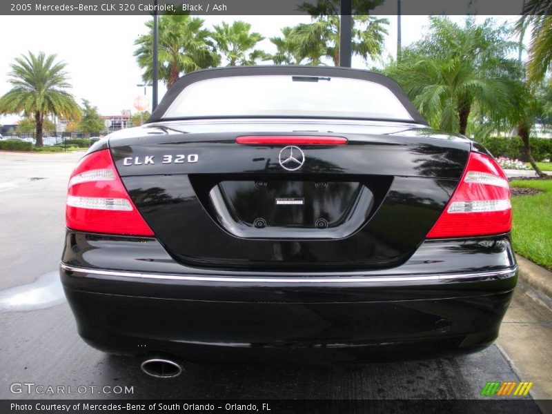 Black / Ash 2005 Mercedes-Benz CLK 320 Cabriolet