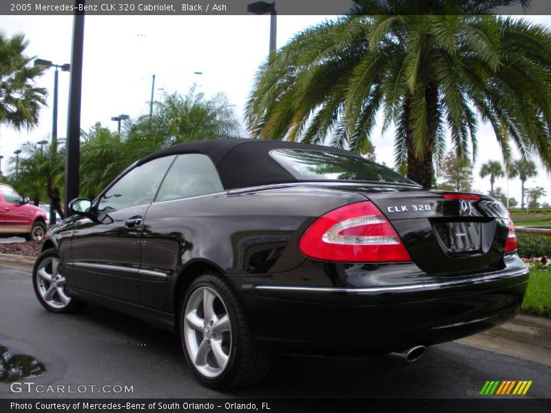 Black / Ash 2005 Mercedes-Benz CLK 320 Cabriolet