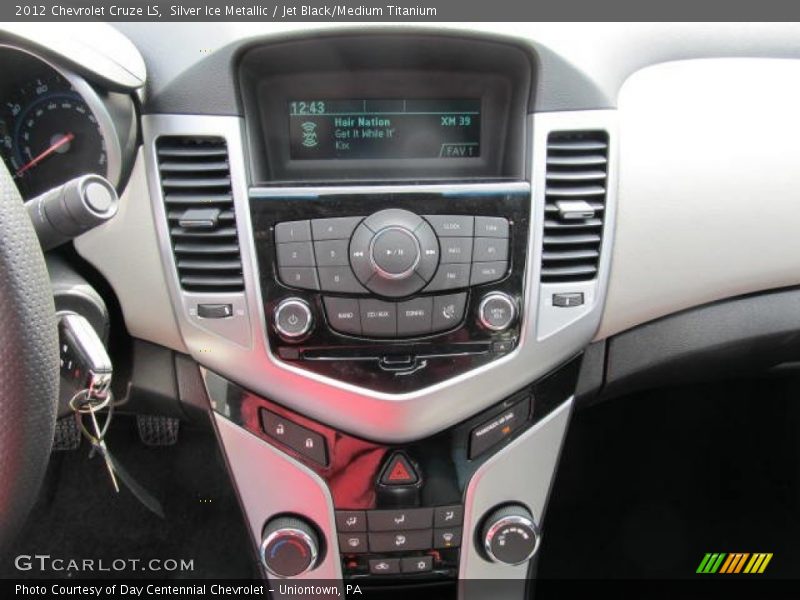 Silver Ice Metallic / Jet Black/Medium Titanium 2012 Chevrolet Cruze LS