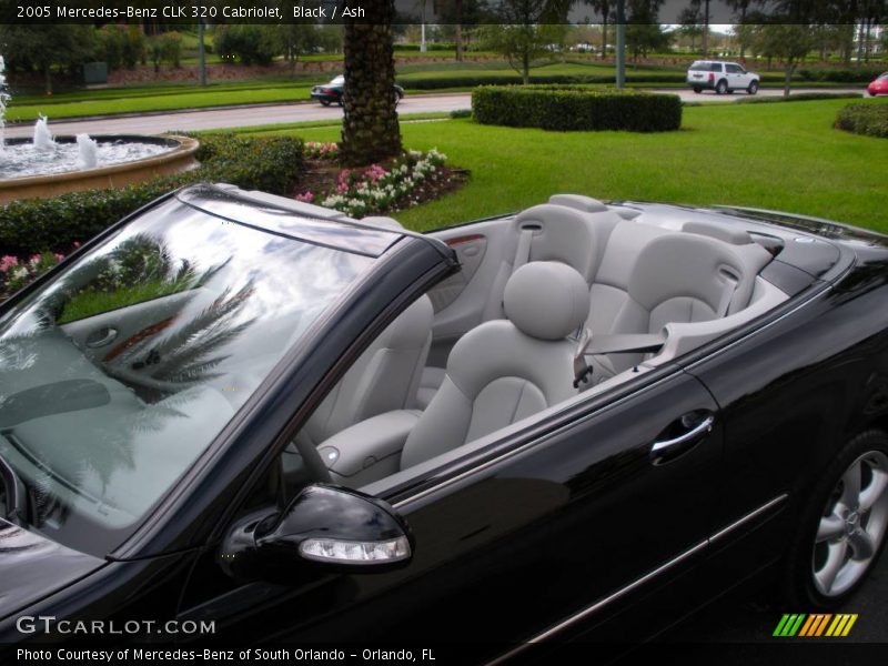 Black / Ash 2005 Mercedes-Benz CLK 320 Cabriolet