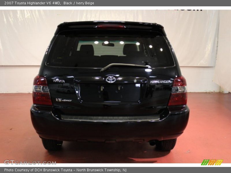 Black / Ivory Beige 2007 Toyota Highlander V6 4WD