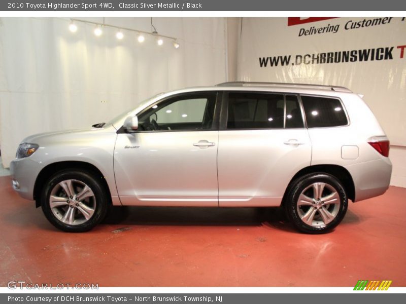 Classic Silver Metallic / Black 2010 Toyota Highlander Sport 4WD