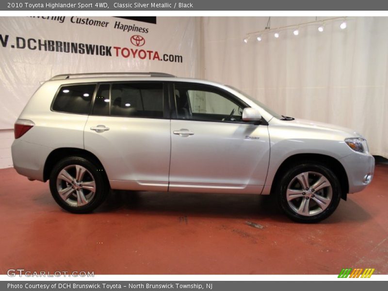 Classic Silver Metallic / Black 2010 Toyota Highlander Sport 4WD