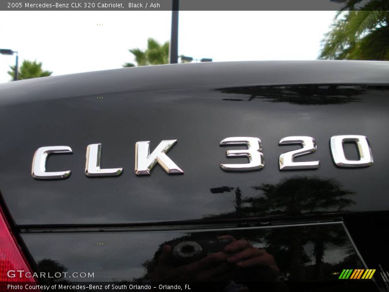Black / Ash 2005 Mercedes-Benz CLK 320 Cabriolet