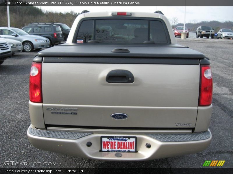 Pueblo Gold Metallic / Medium Pebble 2005 Ford Explorer Sport Trac XLT 4x4