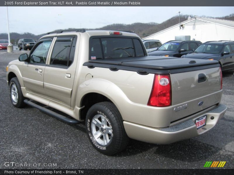 Pueblo Gold Metallic / Medium Pebble 2005 Ford Explorer Sport Trac XLT 4x4