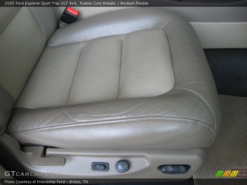 Pueblo Gold Metallic / Medium Pebble 2005 Ford Explorer Sport Trac XLT 4x4