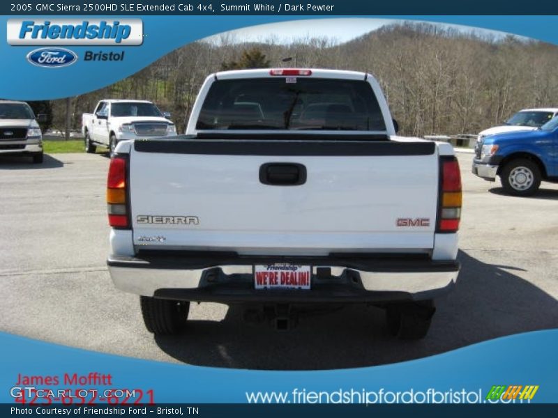 Summit White / Dark Pewter 2005 GMC Sierra 2500HD SLE Extended Cab 4x4