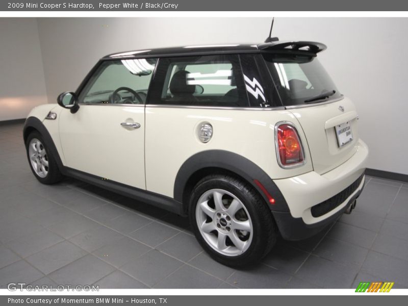 Pepper White / Black/Grey 2009 Mini Cooper S Hardtop