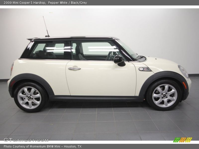 Pepper White / Black/Grey 2009 Mini Cooper S Hardtop