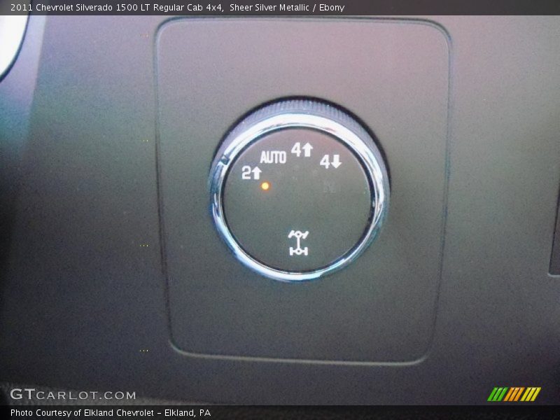 Sheer Silver Metallic / Ebony 2011 Chevrolet Silverado 1500 LT Regular Cab 4x4