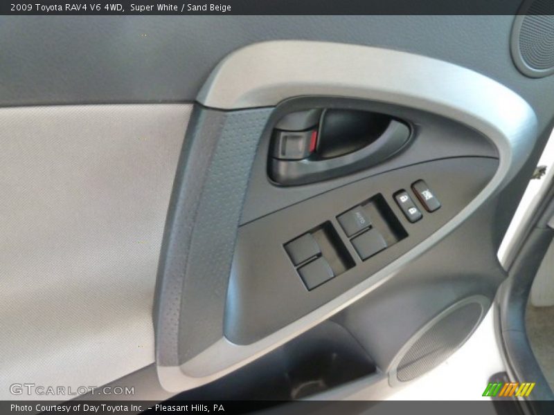 Super White / Sand Beige 2009 Toyota RAV4 V6 4WD