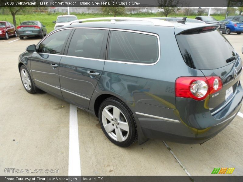 Island Grey Metallic / Classic Grey 2009 Volkswagen Passat Komfort Wagon