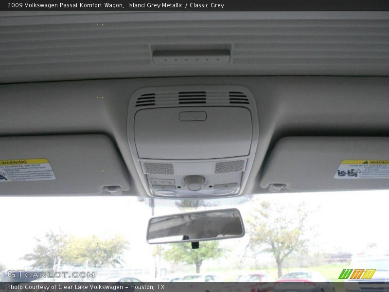 Island Grey Metallic / Classic Grey 2009 Volkswagen Passat Komfort Wagon