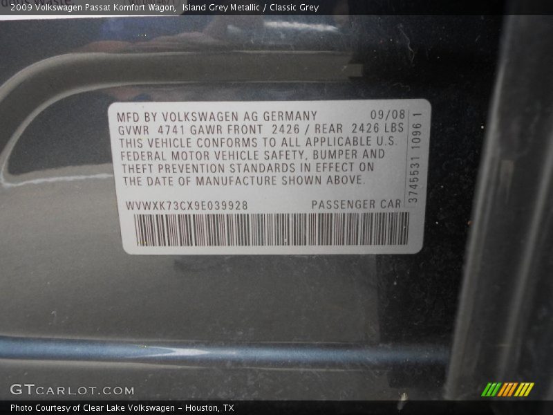 Island Grey Metallic / Classic Grey 2009 Volkswagen Passat Komfort Wagon