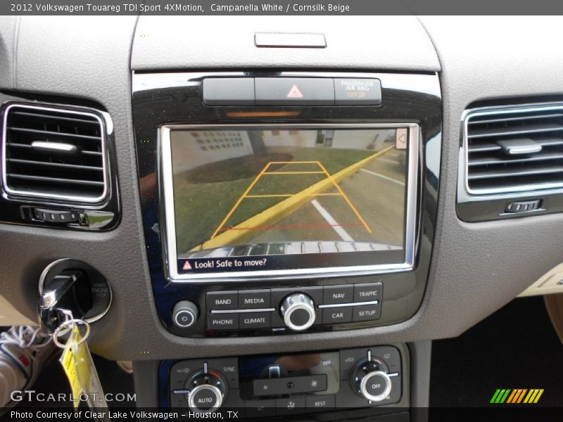 Campanella White / Cornsilk Beige 2012 Volkswagen Touareg TDI Sport 4XMotion