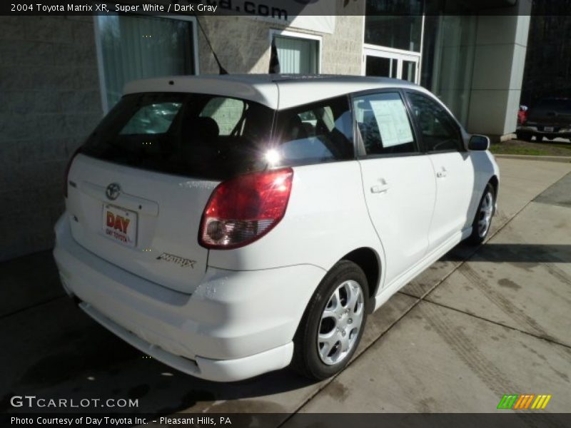 Super White / Dark Gray 2004 Toyota Matrix XR