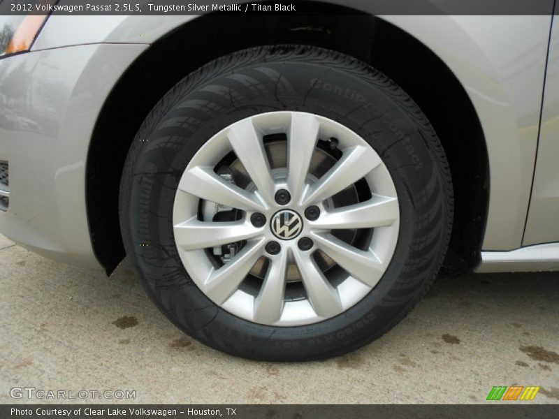 Tungsten Silver Metallic / Titan Black 2012 Volkswagen Passat 2.5L S