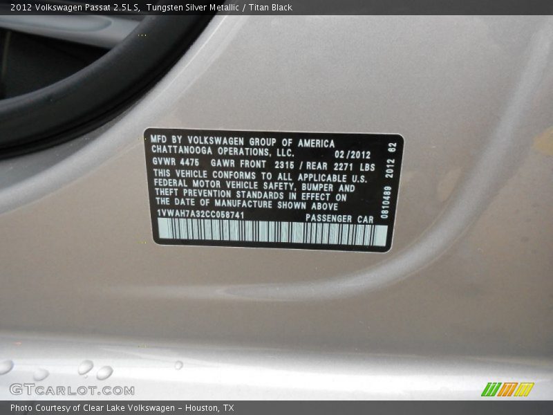 Tungsten Silver Metallic / Titan Black 2012 Volkswagen Passat 2.5L S