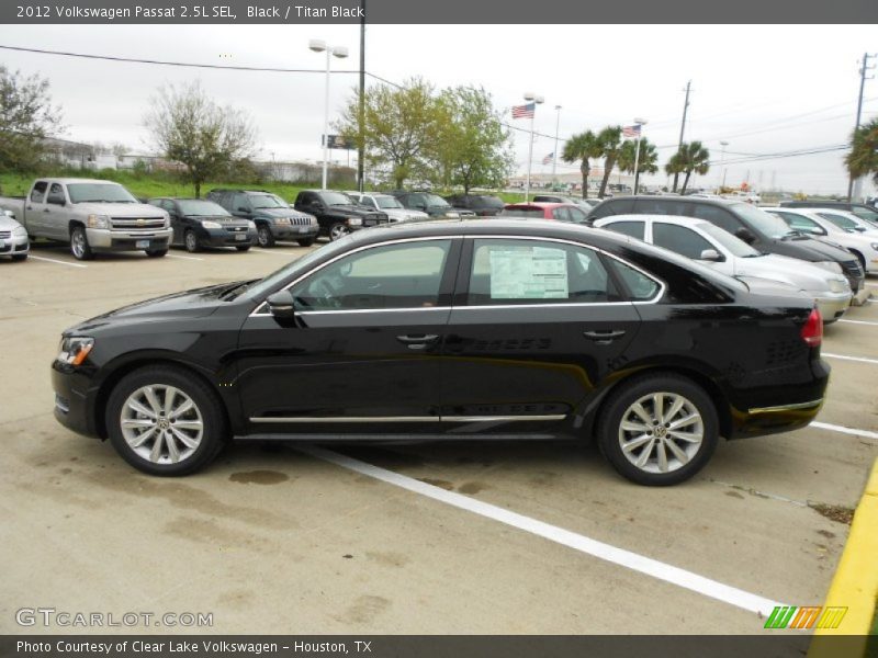 Black / Titan Black 2012 Volkswagen Passat 2.5L SEL