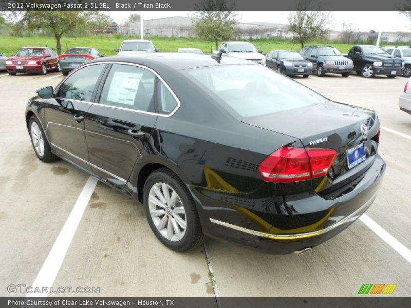 Black / Titan Black 2012 Volkswagen Passat 2.5L SEL