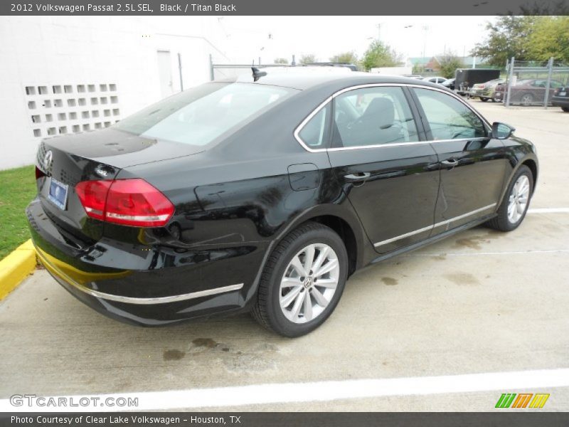 Black / Titan Black 2012 Volkswagen Passat 2.5L SEL