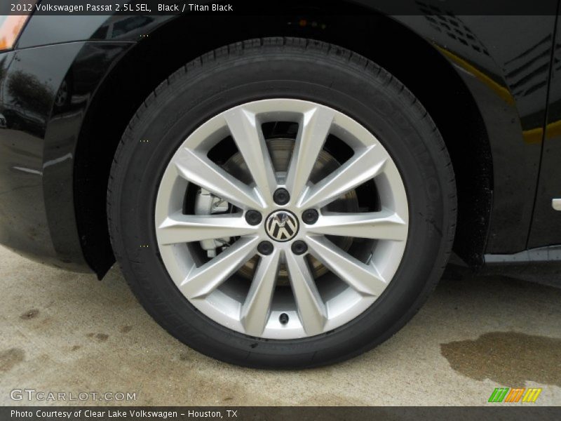 Black / Titan Black 2012 Volkswagen Passat 2.5L SEL