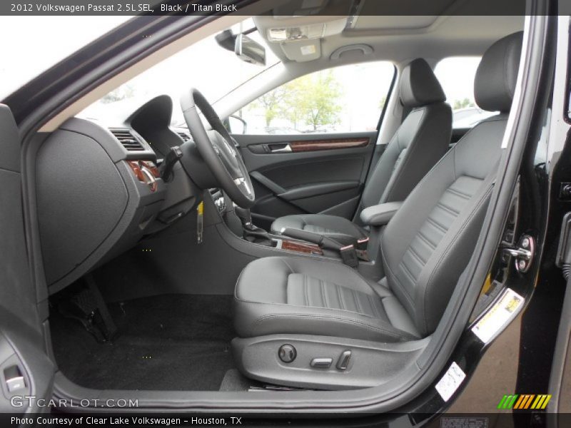 Black / Titan Black 2012 Volkswagen Passat 2.5L SEL