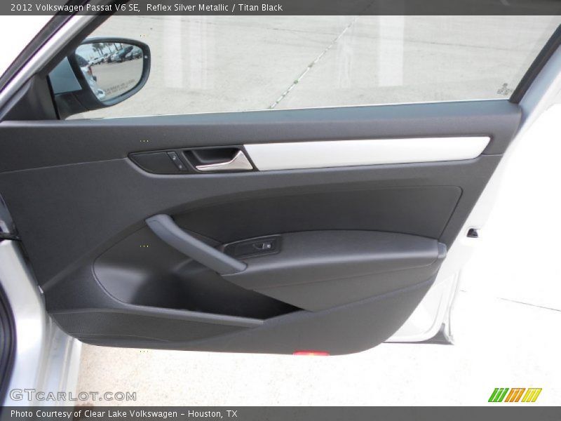 Reflex Silver Metallic / Titan Black 2012 Volkswagen Passat V6 SE