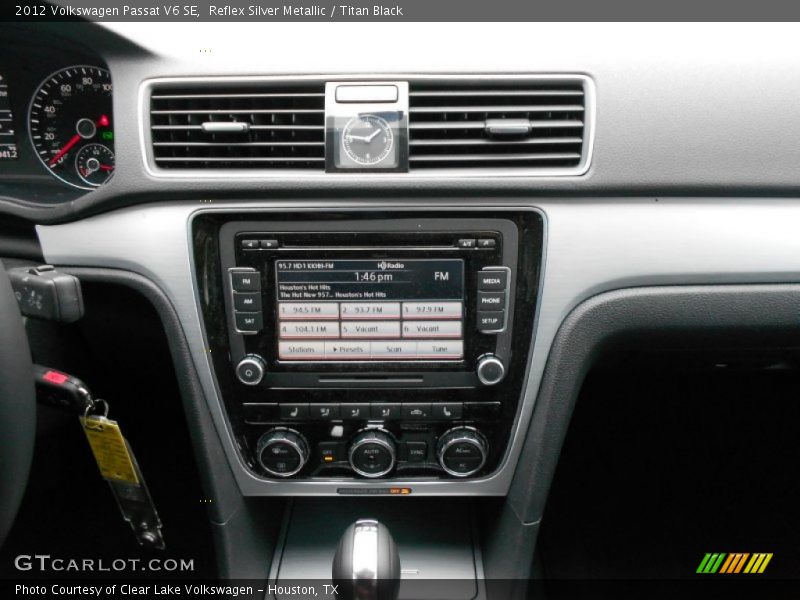 Reflex Silver Metallic / Titan Black 2012 Volkswagen Passat V6 SE