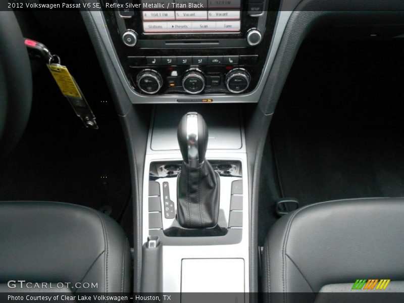 Reflex Silver Metallic / Titan Black 2012 Volkswagen Passat V6 SE