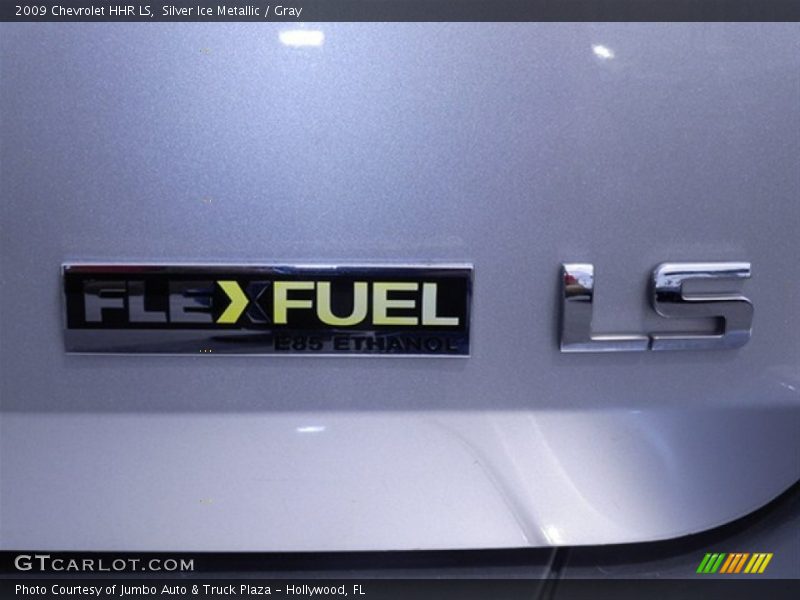 Silver Ice Metallic / Gray 2009 Chevrolet HHR LS