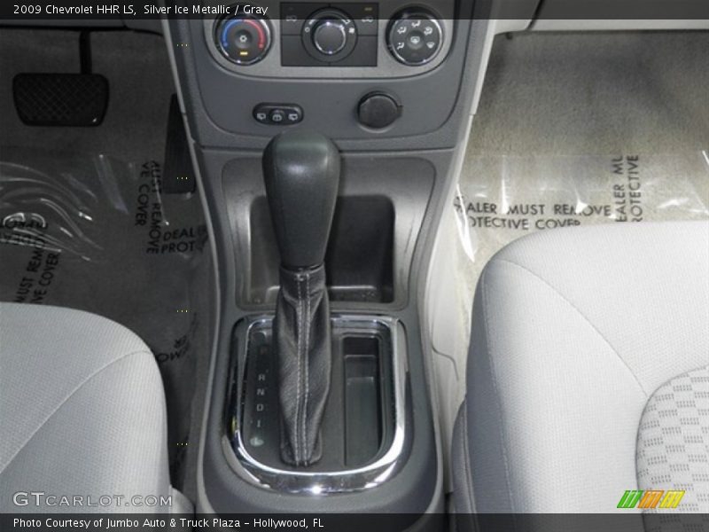 Silver Ice Metallic / Gray 2009 Chevrolet HHR LS