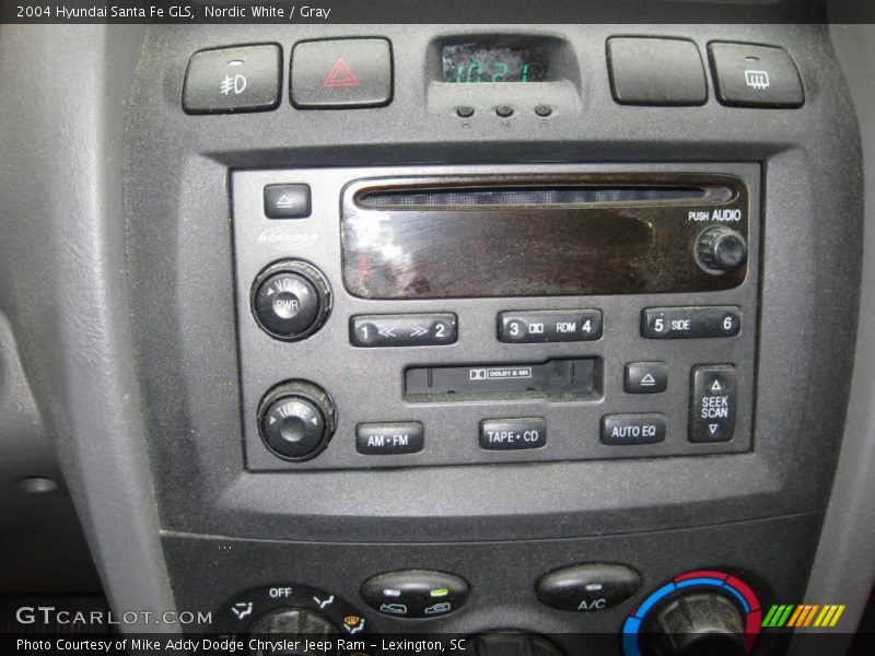 Nordic White / Gray 2004 Hyundai Santa Fe GLS