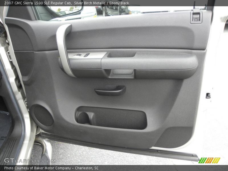Door Panel of 2007 Sierra 1500 SLE Regular Cab