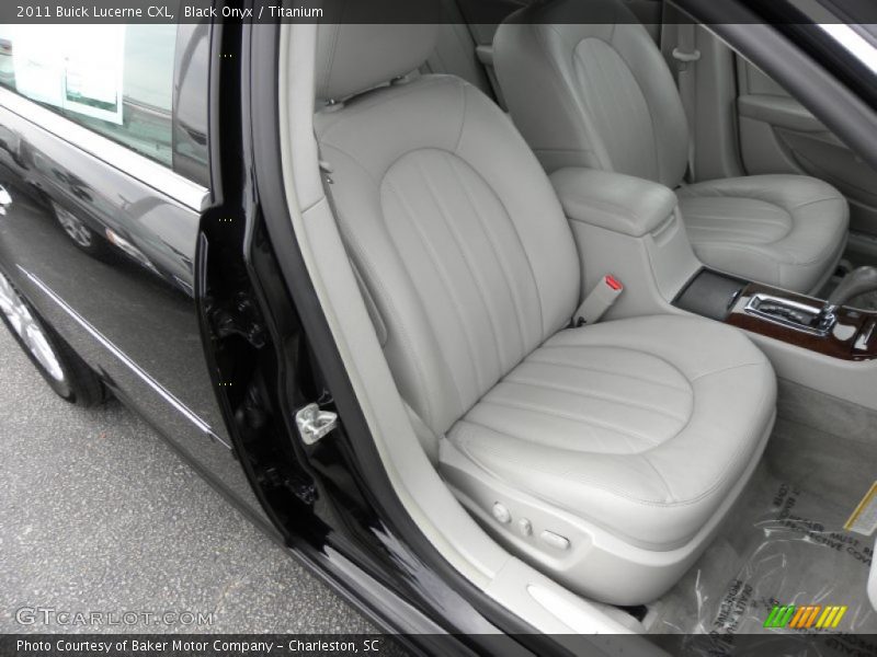 Black Onyx / Titanium 2011 Buick Lucerne CXL