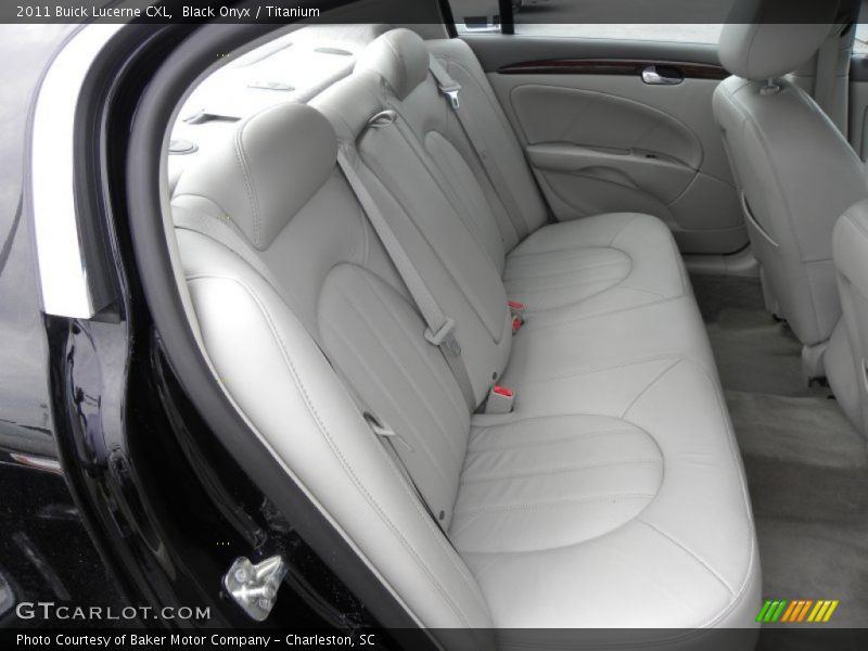 Black Onyx / Titanium 2011 Buick Lucerne CXL
