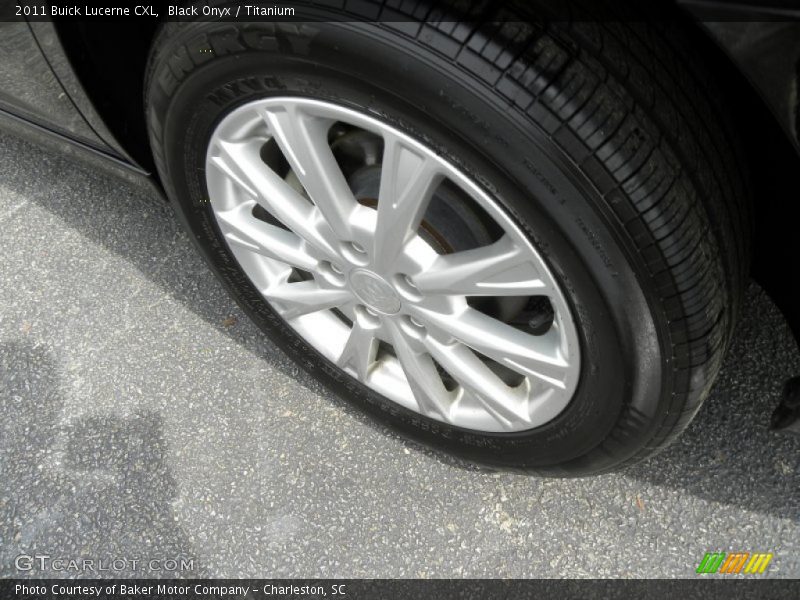 Black Onyx / Titanium 2011 Buick Lucerne CXL