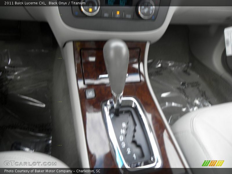 Black Onyx / Titanium 2011 Buick Lucerne CXL