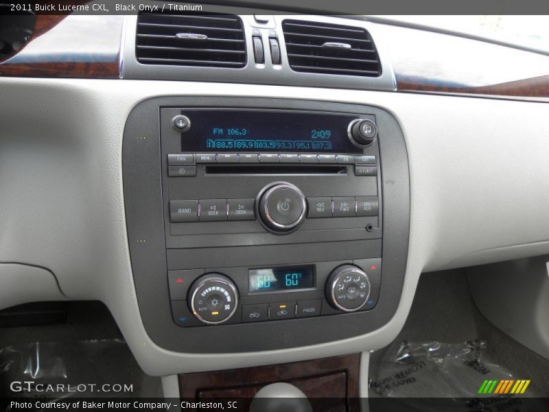 Black Onyx / Titanium 2011 Buick Lucerne CXL