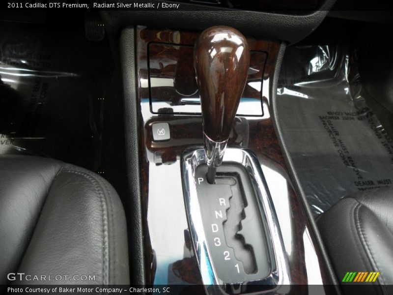 Radiant Silver Metallic / Ebony 2011 Cadillac DTS Premium