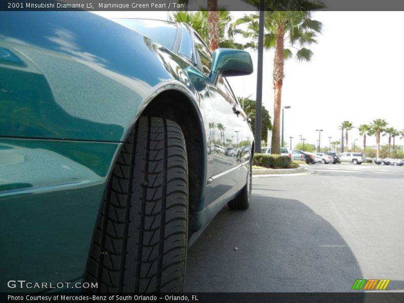 Martinique Green Pearl / Tan 2001 Mitsubishi Diamante LS