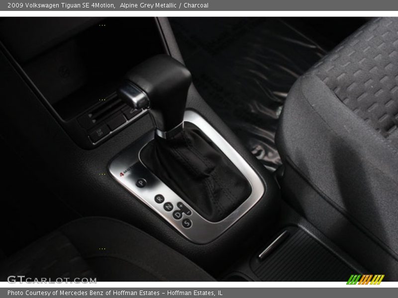 Alpine Grey Metallic / Charcoal 2009 Volkswagen Tiguan SE 4Motion