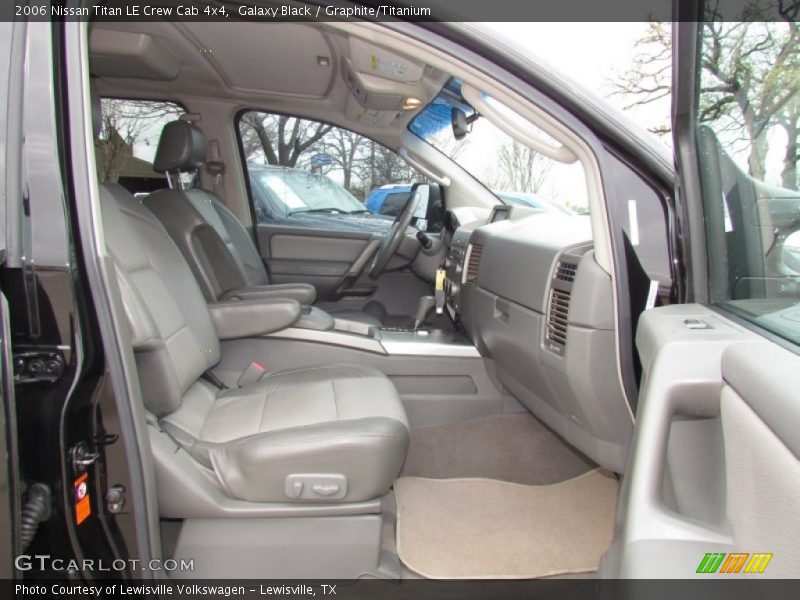 Galaxy Black / Graphite/Titanium 2006 Nissan Titan LE Crew Cab 4x4