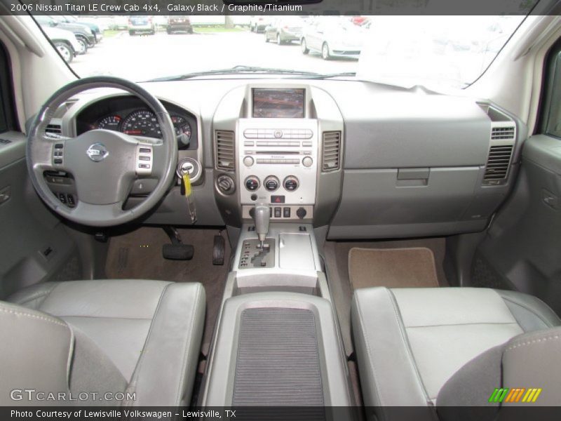 Galaxy Black / Graphite/Titanium 2006 Nissan Titan LE Crew Cab 4x4