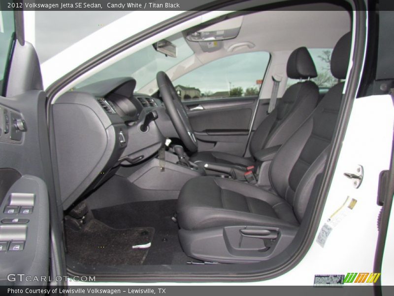 Candy White / Titan Black 2012 Volkswagen Jetta SE Sedan