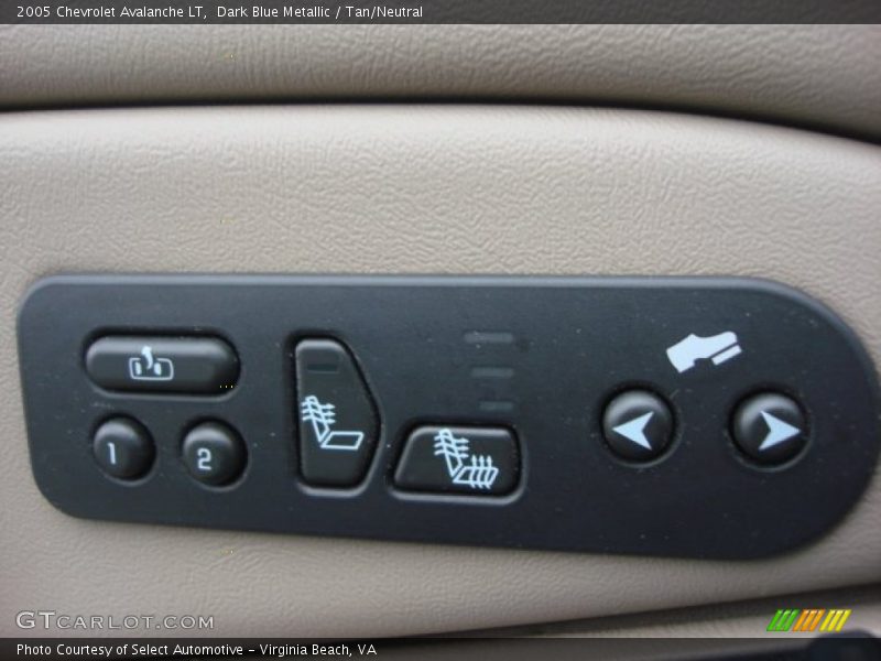 Dark Blue Metallic / Tan/Neutral 2005 Chevrolet Avalanche LT