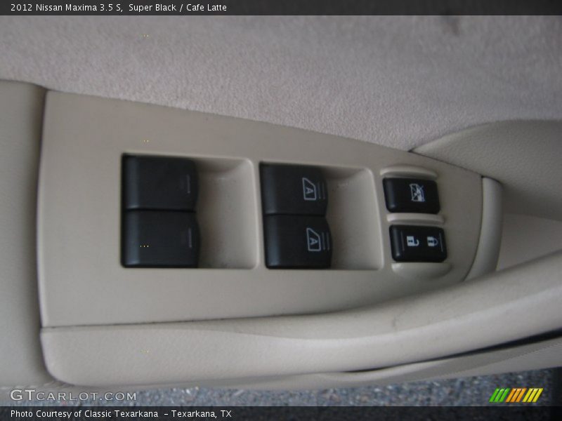 Super Black / Cafe Latte 2012 Nissan Maxima 3.5 S