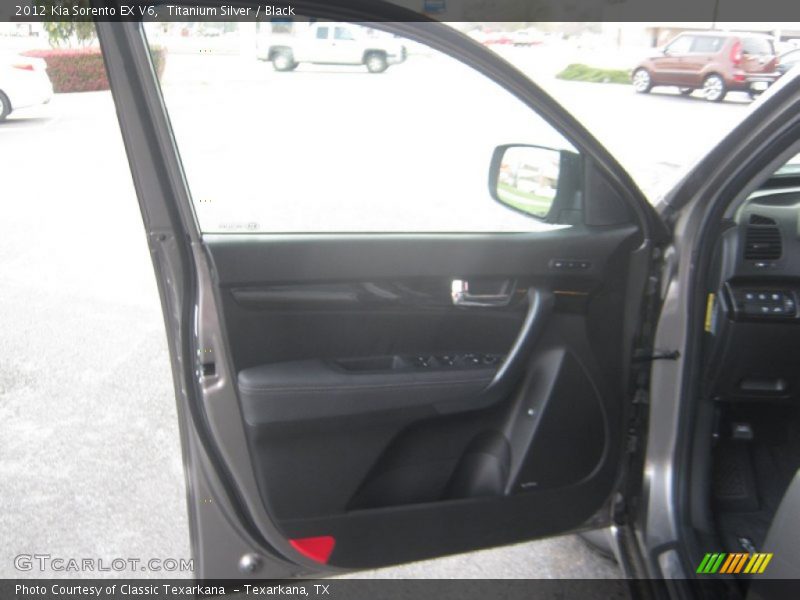 Titanium Silver / Black 2012 Kia Sorento EX V6
