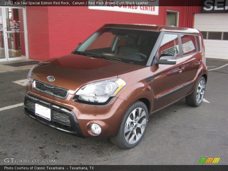 Front 3/4 View of 2012 Soul Special Edition Red Rock